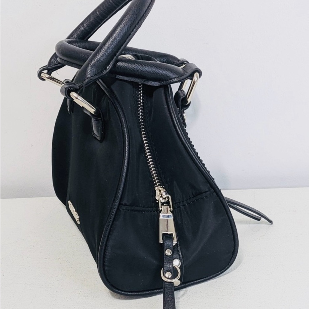 Rehab Bag Madden NYC Crossbody Shoulder Bag Crystal OverlayGuitar Strap GC - Picture 4 of 10